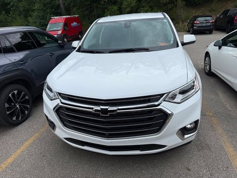 Used 2020 Chevrolet Traverse Premier w/ LPO, Floor Liner Package FWD image 6