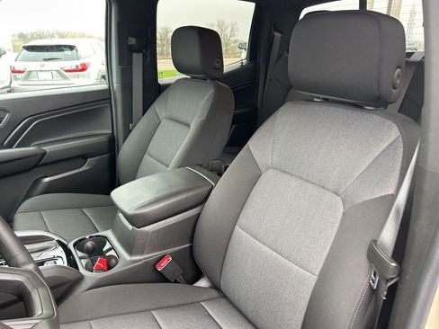Used 2024 Chevrolet Colorado Trail Boss w/ Advanced Trailering Package AWD/4WD image 18