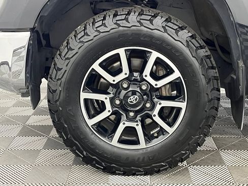 Used 2016 Toyota Tundra Limited w/ Limited Premium Package AWD/4WD image 20