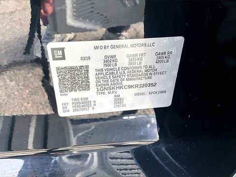 Used 2019 Chevrolet Suburban LT w/ LT Signature Package image 18