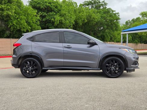 Used 2021 Honda HR-V Sport image 2