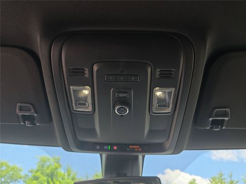 Used 2021 Chevrolet Tahoe LT RWD image 25