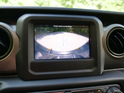 Used 2020 Jeep Wrangler Unlimited Sport S AWD/4WD image 13