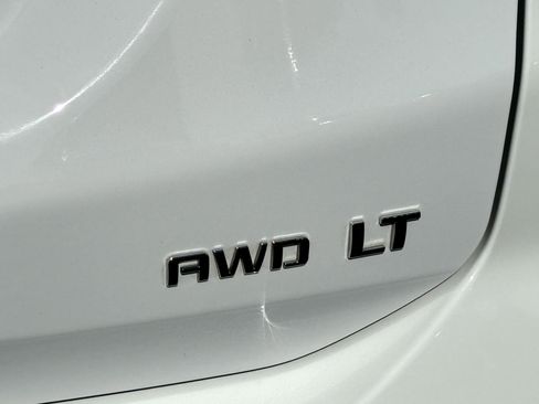 Used 2022 Chevrolet Equinox LT image 9