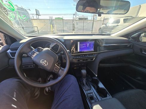 Used 2025 Toyota Camry LE image 17