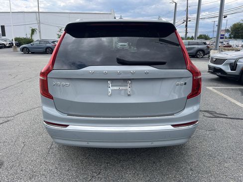 Used 2024 Volvo XC90 B5 Plus image 4