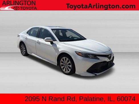 Used 2018 Toyota Camry LE w/ Moonroof Package FWD image 1