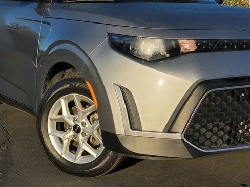 Used 2024 Kia Soul LX w/ Option Group 015 image 11