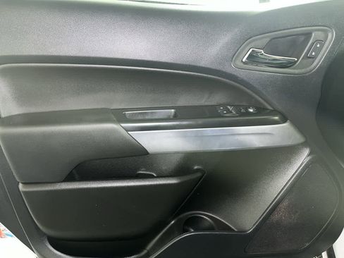 Used 2022 Chevrolet Colorado LT w/ Fleet Safety Package image 13