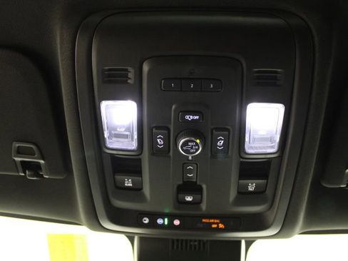 Used 2024 Chevrolet Tahoe Premier image 43