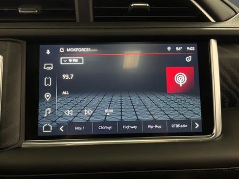 Used 2023 GMC Yukon XL Denali image 36