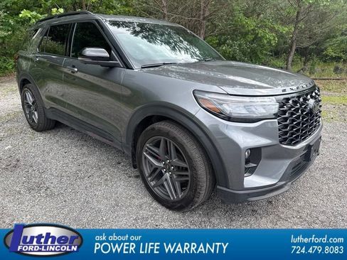 Used 2025 Ford Explorer ST AWD/4WD image 1