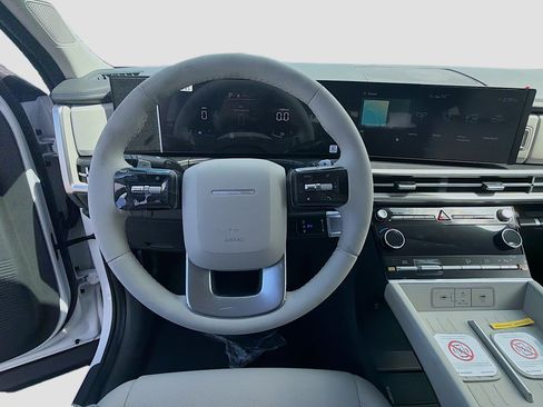 New 2026 Hyundai Santa Fe SE FWD image 8