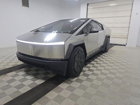 Used 2024 Tesla Cybertruck Cyberbeast AWD/4WD image 5