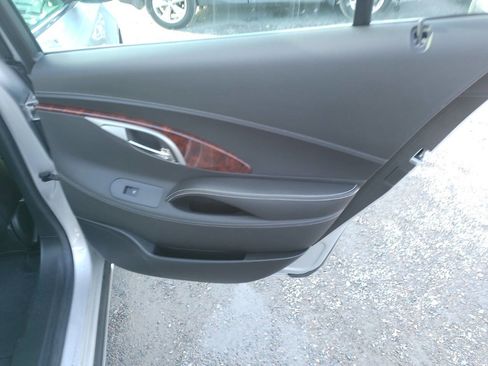Used 2011 Buick LaCrosse CXL image 35