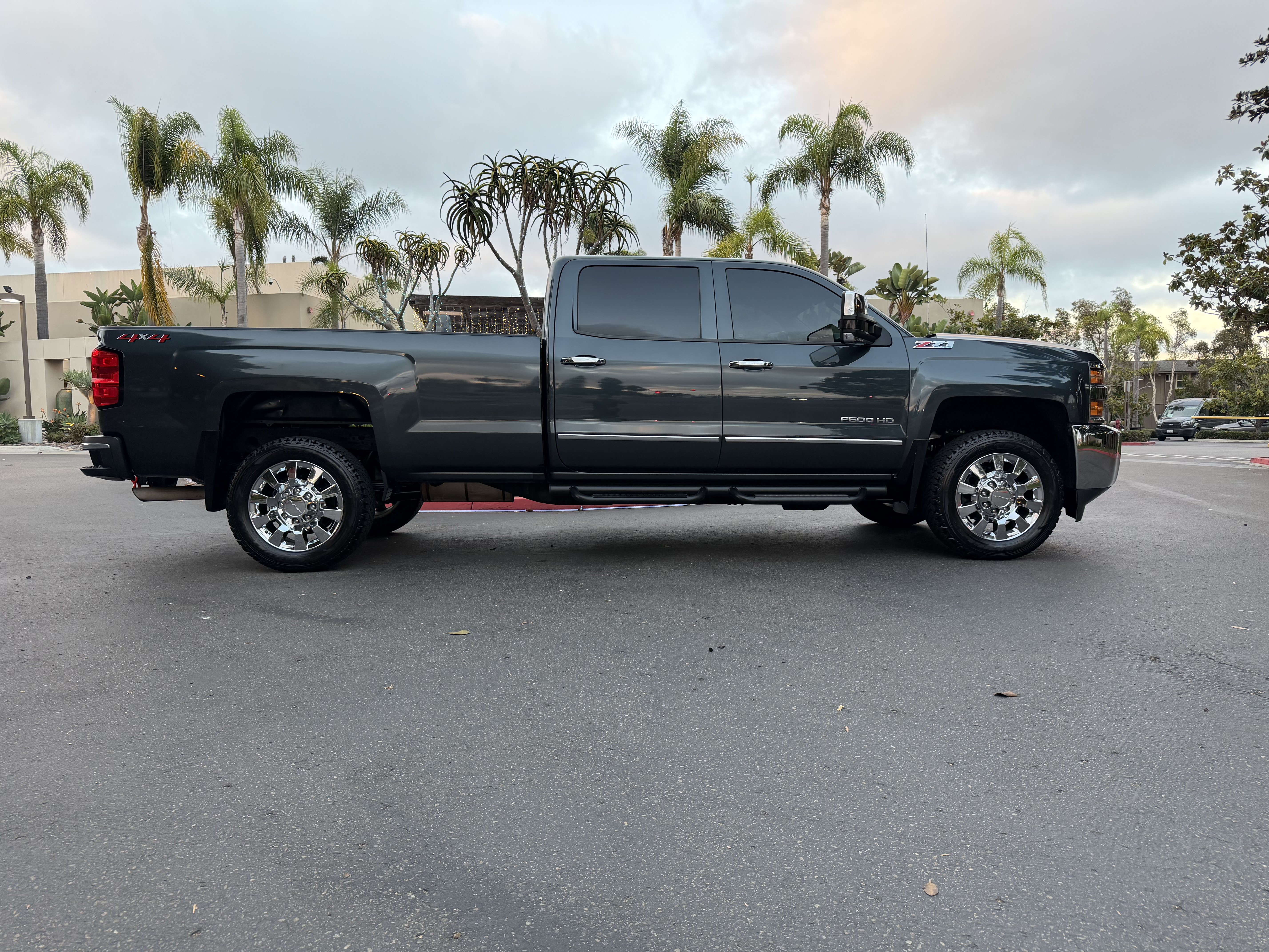 Used 2019 Chevrolet Silverado 2500 W/T w/ WT Convenience Package AWD/4WD image 8