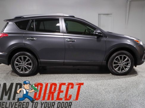 Used 2018 Toyota RAV4 Limited FWD image 6