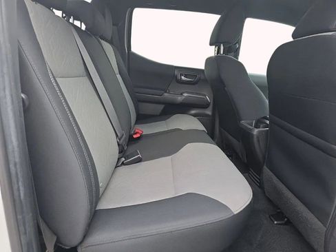 Used 2023 Toyota Tacoma TRD Sport w/ Black Out Package (TMS) image 17