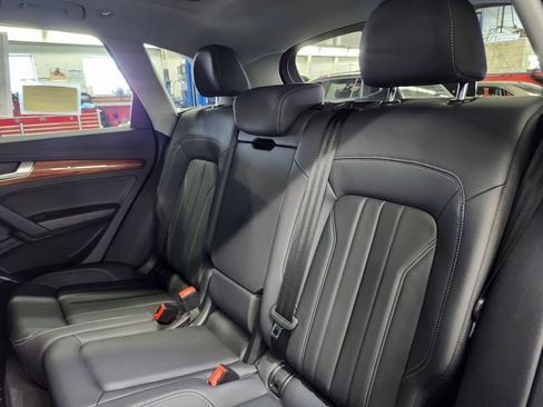 Certified 2023 Audi Q5 2.0T Premium w/ Convenience Package image 12