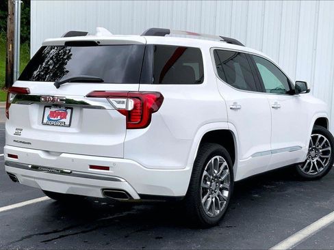 Used 2023 GMC Acadia Denali w/ Trailering Package FWD image 11
