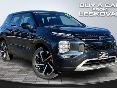 New 2025 Mitsubishi Outlander SE