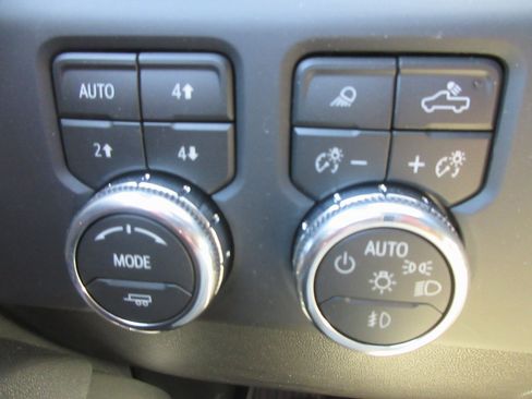 New 2026 GMC Sierra 1500 AT4 image 16