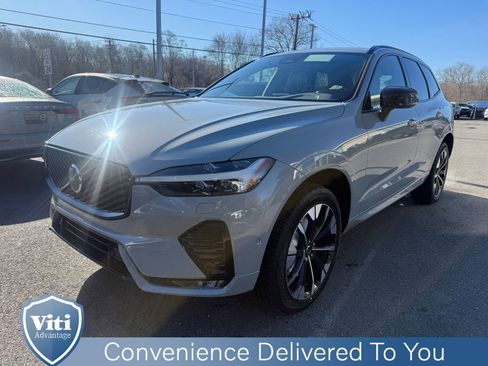 New 2026 Volvo XC60 B5 Plus w/ Protection Package Premier image 4