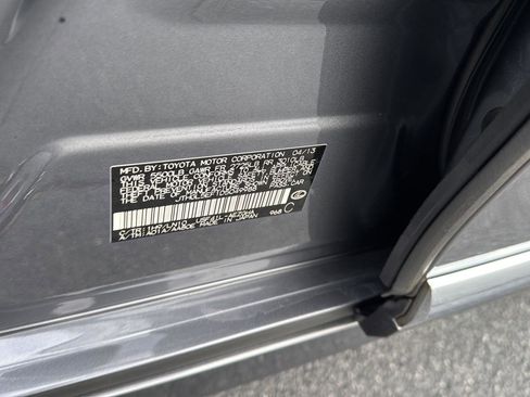 Used 2013 Lexus LS 460 L image 36