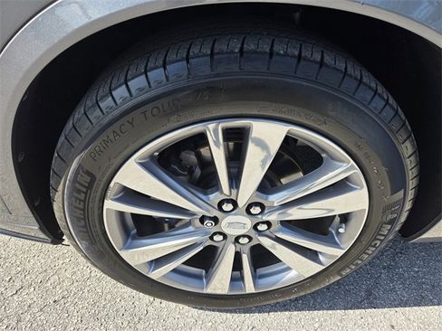 Used 2020 Cadillac XT6 Premium Luxury image 10