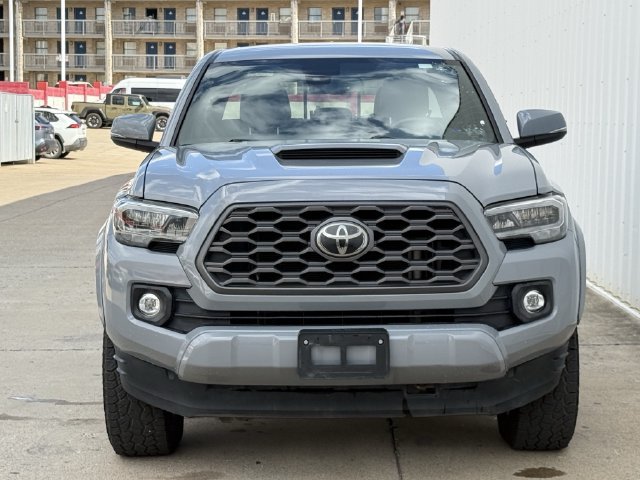 Used 2020 Toyota Tacoma TRD Sport w/ Technology Package RWD image 7