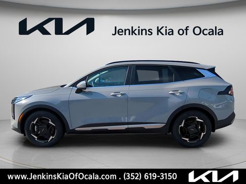 New 2026 Kia Sportage EX w/ EX Panorama Roof Package image 6