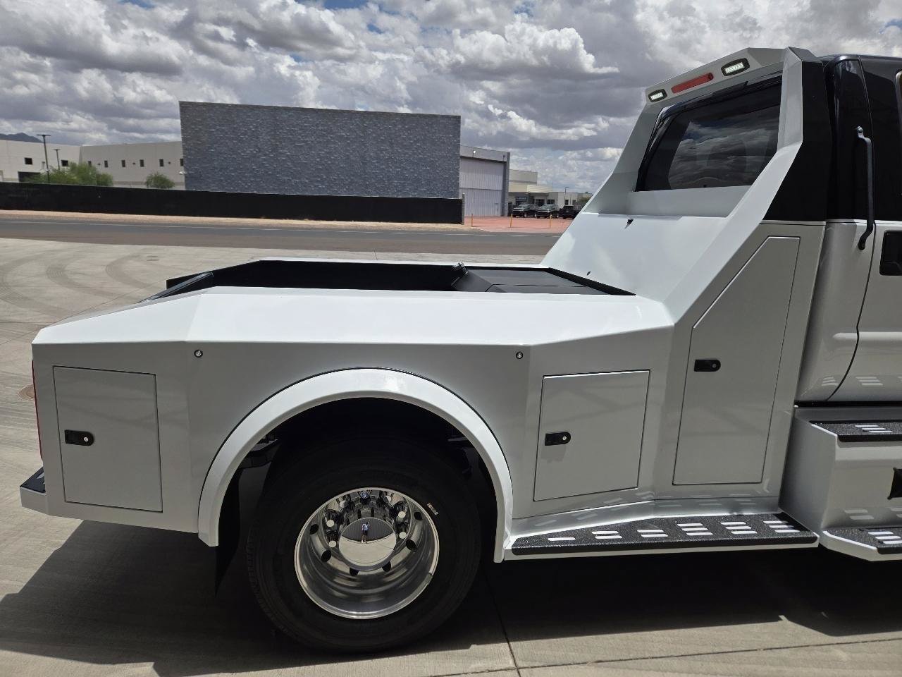 Used 2026 Ford F650 2WD Crew Cab Super Duty image 24