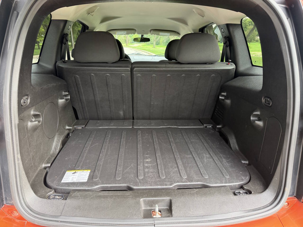 Used 2007 Chevrolet HHR LS FWD image 13