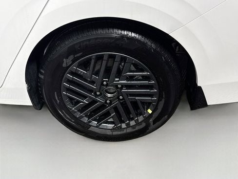 New 2026 Nissan Sentra SV image 25