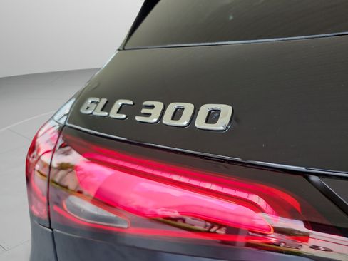 Used 2026 Mercedes-Benz GLC 300 image 31