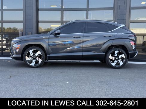 Used 2024 Hyundai Kona Limited image 2