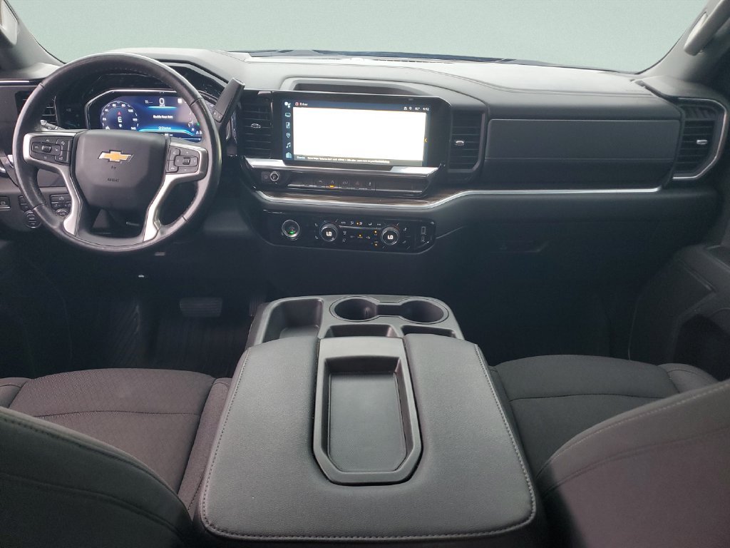 Used 2022 Chevrolet Silverado 1500 LT AWD/4WD image 10