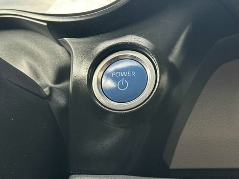 Used 2022 Toyota Sienna XLE image 26