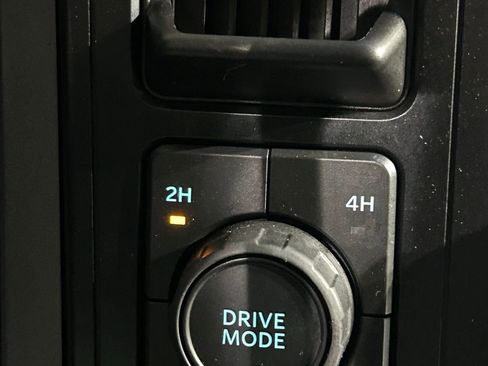 Used 2021 Ford F150 Lariat w/ Equipment Group 502A High AWD/4WD image 85