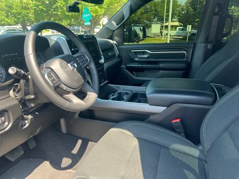 Used 2025 RAM 1500 Big Horn AWD/4WD image 10