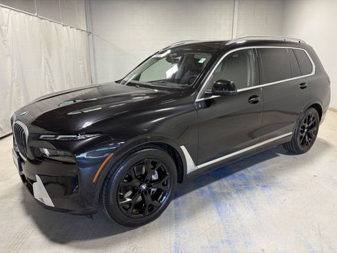 Used 2024 BMW X7 xDrive40i w/ Premium Package AWD/4WD image 1