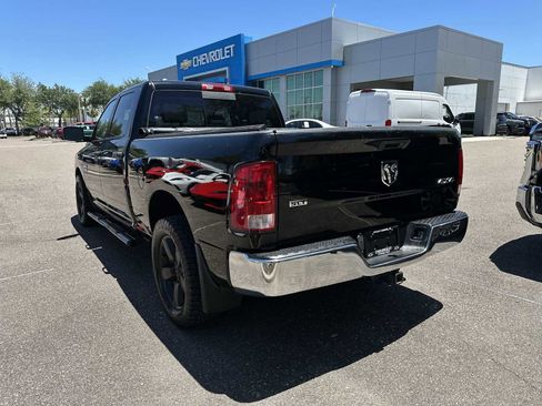 Used 2018 RAM 1500 Classic SLT AWD/4WD image 4