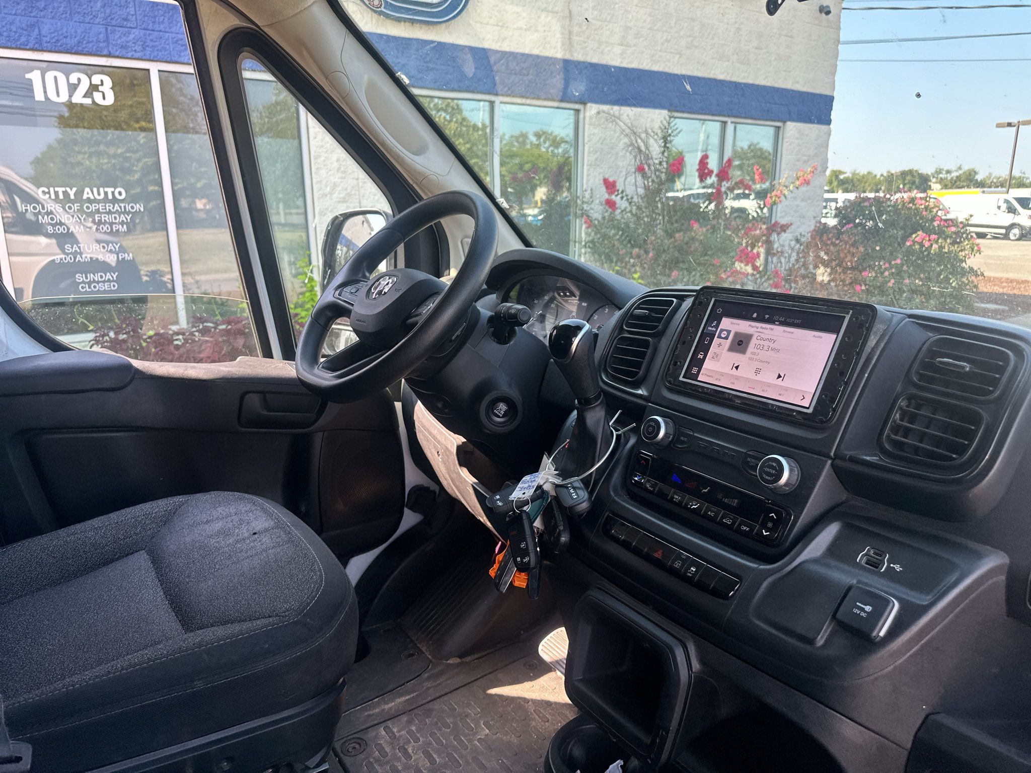 Used 2023 RAM ProMaster 2500 FWD image 11