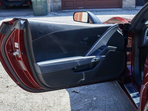 Used 2016 Chevrolet Corvette Z06 w/ 3LZ Preferred Equipment Group image 16