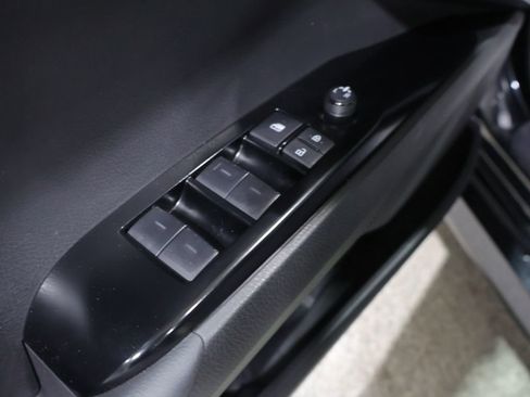Used 2025 Toyota Camry LE w/ Convenience Package FWD image 15