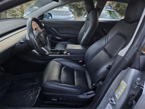 Used 2018 Tesla Model 3 Long Range image 15