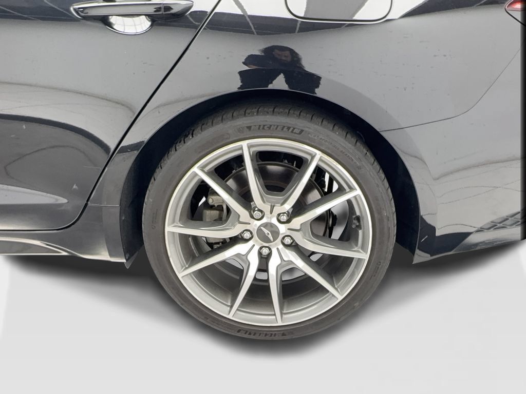 Used 2023 Genesis G70 2.0T RWD image 12
