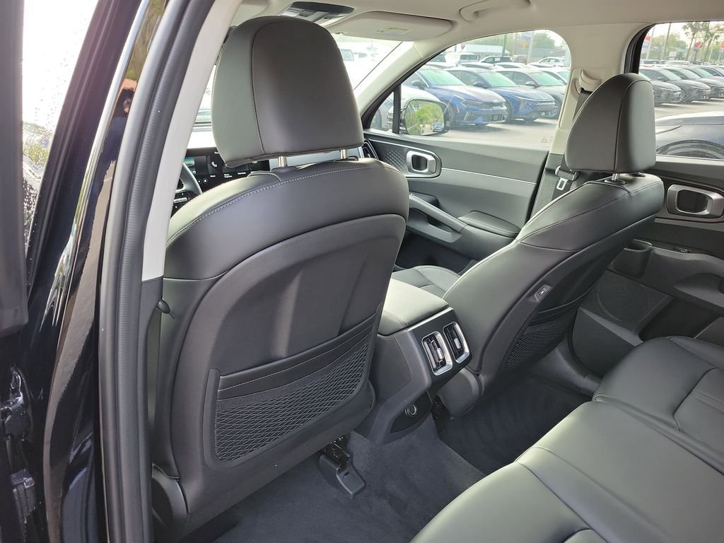 New 2026 Kia Sorento S FWD image 16