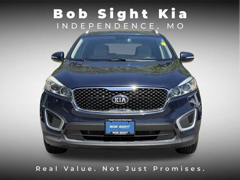 Used 2018 Kia Sorento AWD image 12