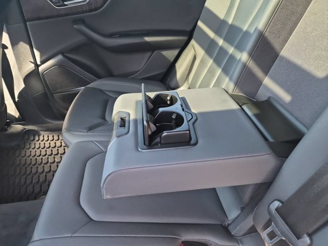 Used 2019 Audi Q8 Premium Plus AWD/4WD image 26